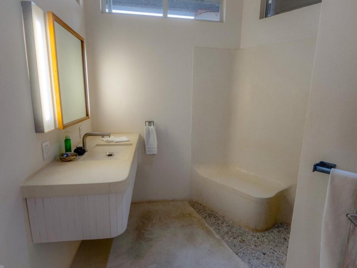Готель Casa Cascada - Adults Only Пуерто-Ескондідо Екстер'єр фото